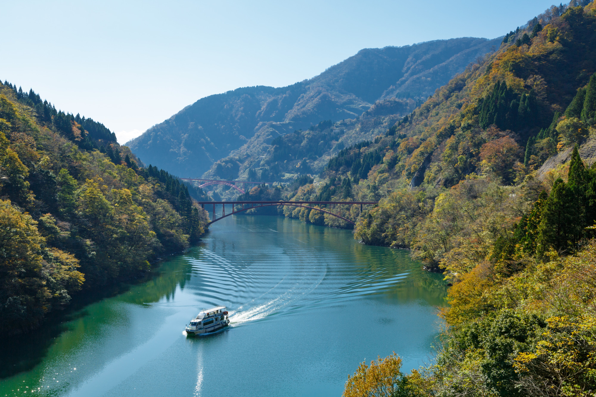 庄川峡遊覧船