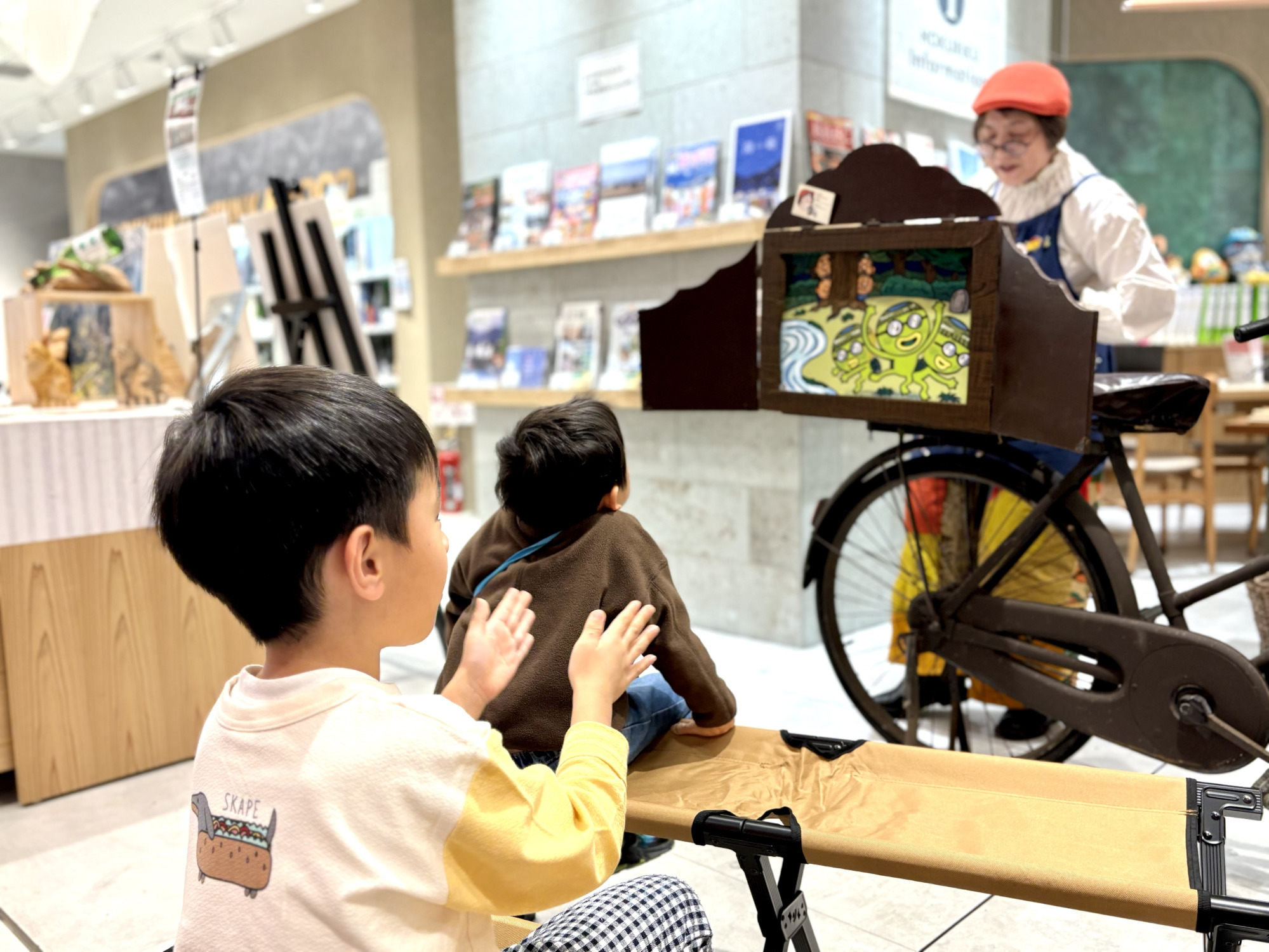 ちびっ子たちも一緒に手拍子！