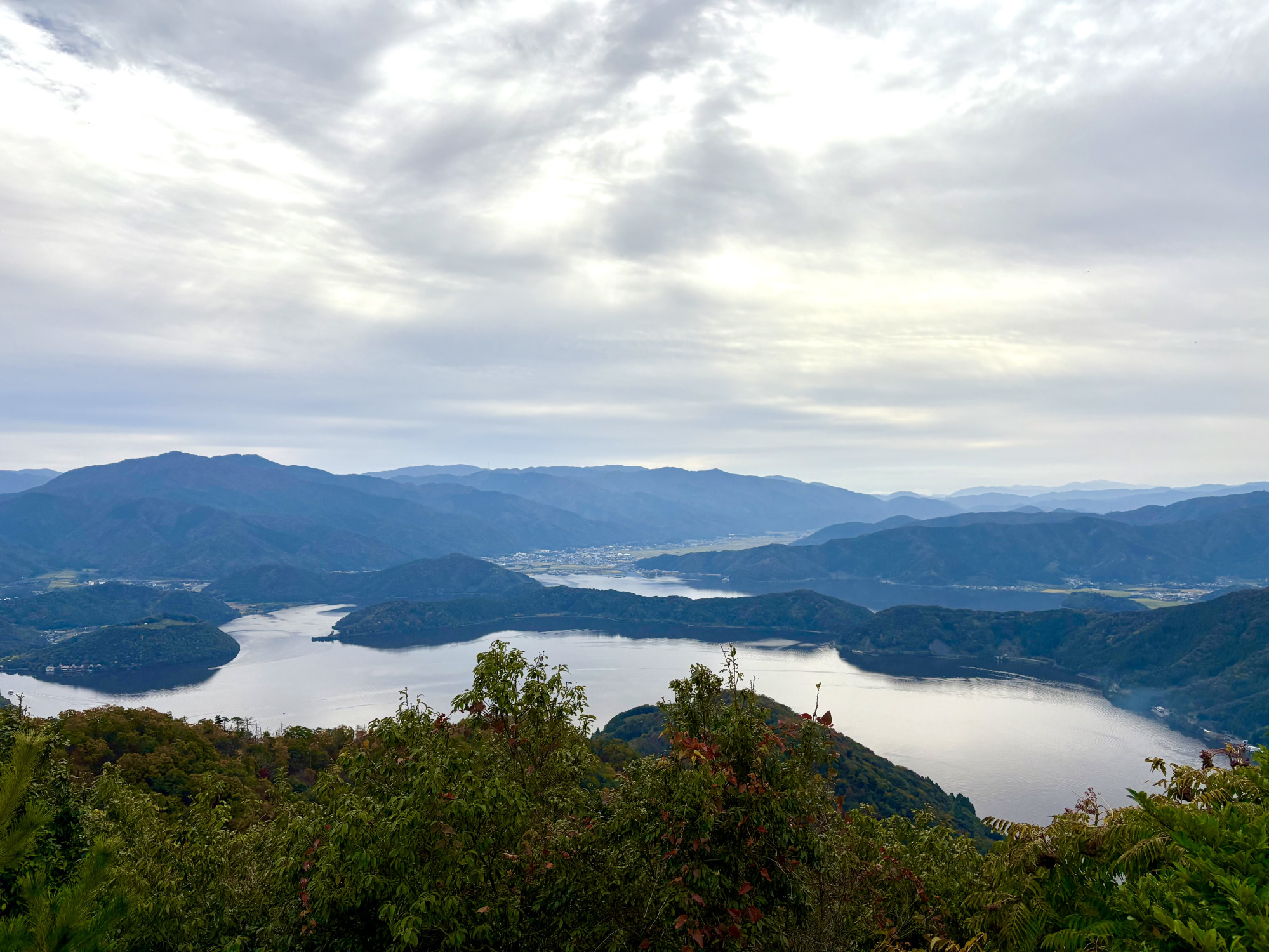 360度ぐるりと見渡せる景色は写真では伝えきれません！